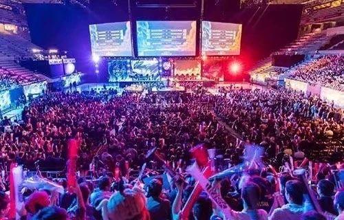 理和足球竞 理和足球竞